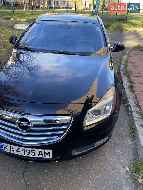 Универсал Opel Insignia 2009 в Киеве