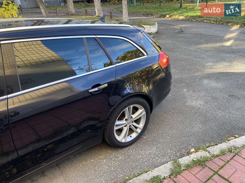 Универсал Opel Insignia 2009 в Киеве