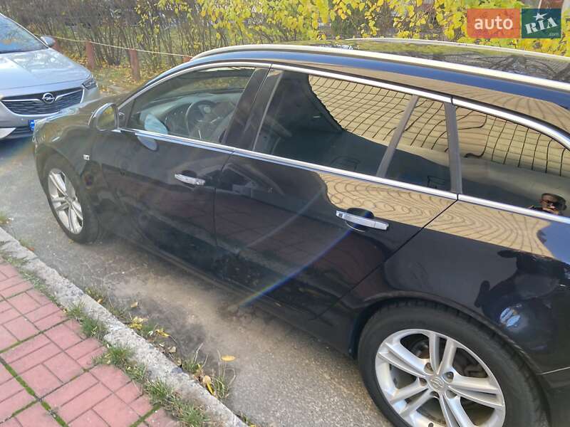 Универсал Opel Insignia 2009 в Киеве