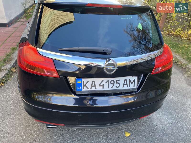 Универсал Opel Insignia 2009 в Киеве