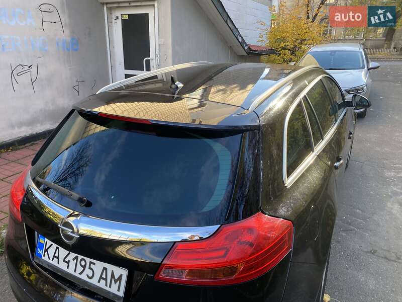 Универсал Opel Insignia 2009 в Киеве