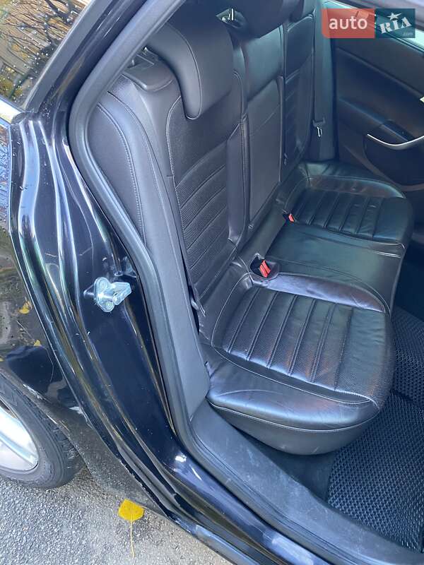 Универсал Opel Insignia 2009 в Киеве