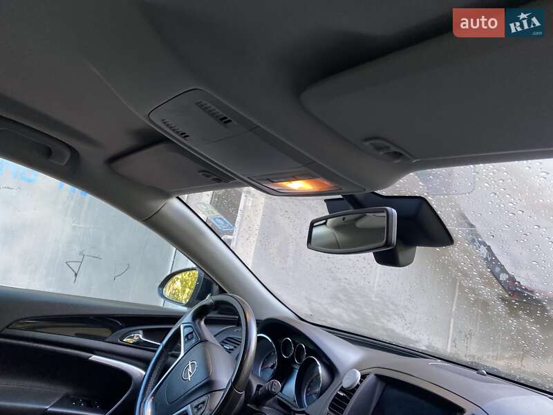 Универсал Opel Insignia 2009 в Киеве