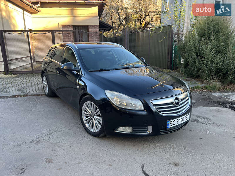 Универсал Opel Insignia 2012 в Львове
