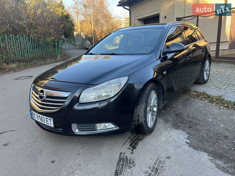 Универсал Opel Insignia 2012 в Львове