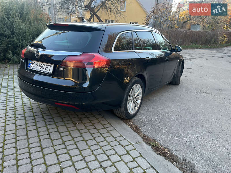 Универсал Opel Insignia 2012 в Львове