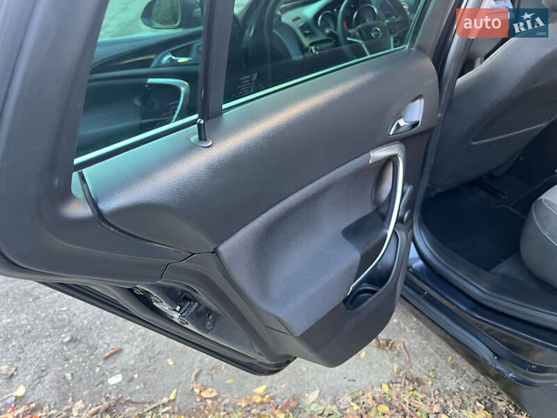 Универсал Opel Insignia 2012 в Львове