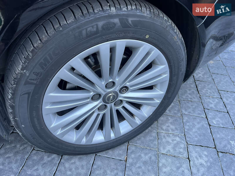 Универсал Opel Insignia 2012 в Львове