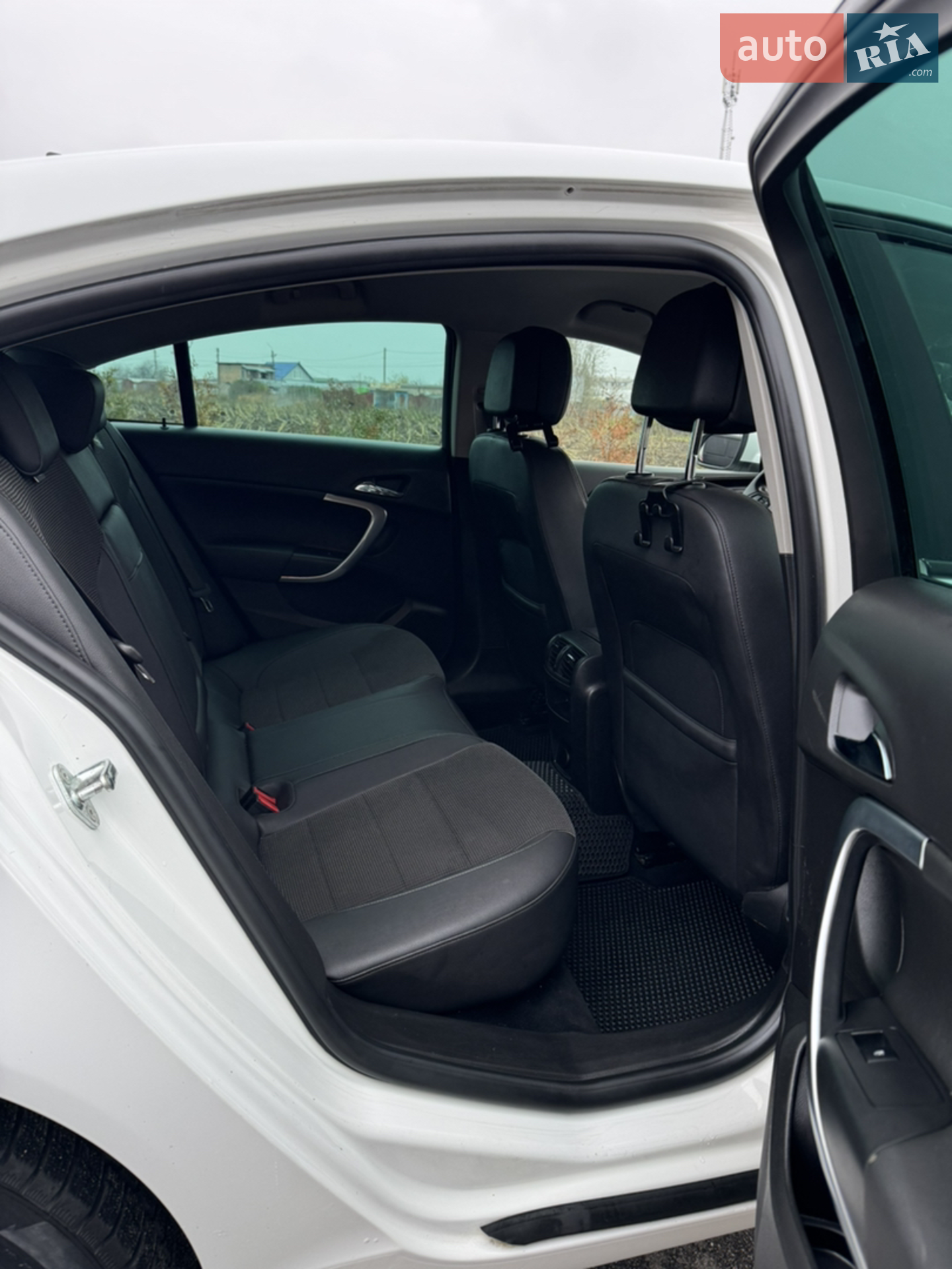 2012 Opel Insignia - мініатюра 8