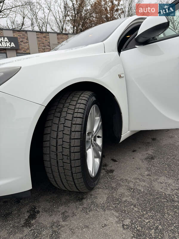 Лифтбек Opel Insignia 2012 в Белой Церкви