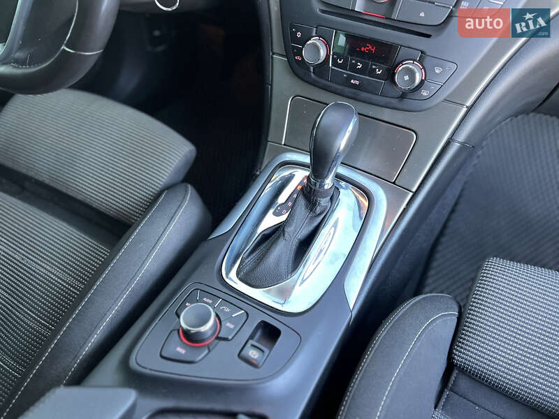 Универсал Opel Insignia 2011 в Львове фото 17 Универсал Opel Insignia 2011 в Львове