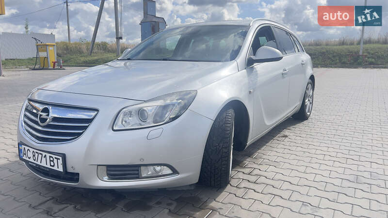 Универсал Opel Insignia 2011 в Луцке