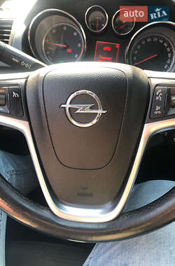 Лифтбек Opel Insignia 2011 в Новоселках