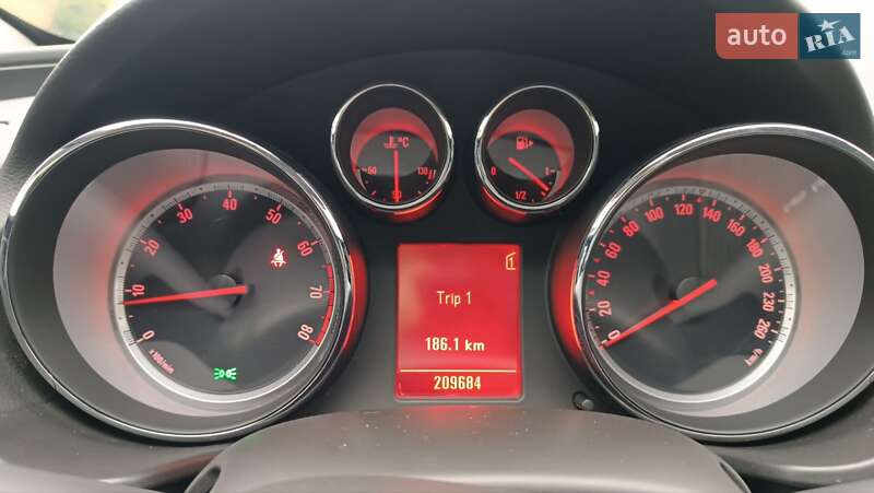 Универсал Opel Insignia 2010 в Луцке