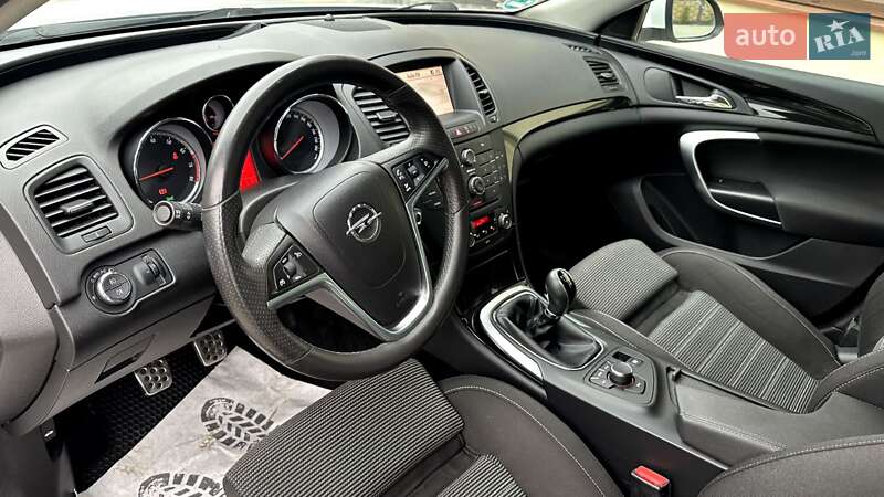 Универсал Opel Insignia 2010 в Луцке