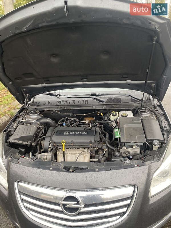 Седан Opel Insignia 2010 в Херсоне