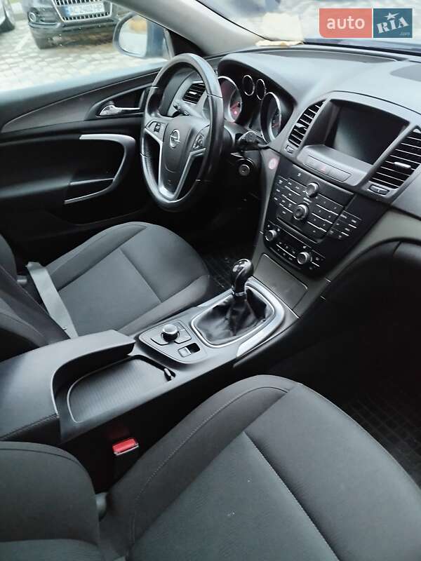Универсал Opel Insignia 2011 в Ивано-Франковске