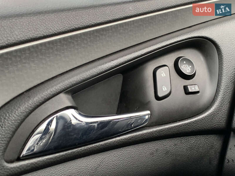 Універсал Opel Insignia 2014 в Бердичеві