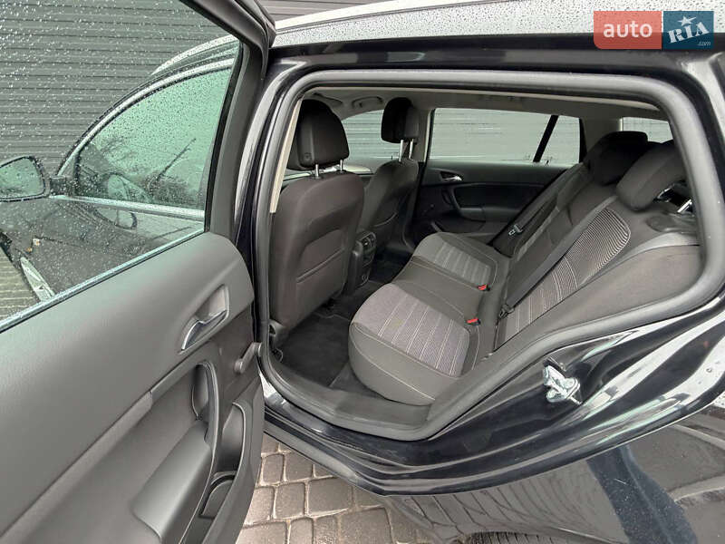 Універсал Opel Insignia 2010 в Кам'янському