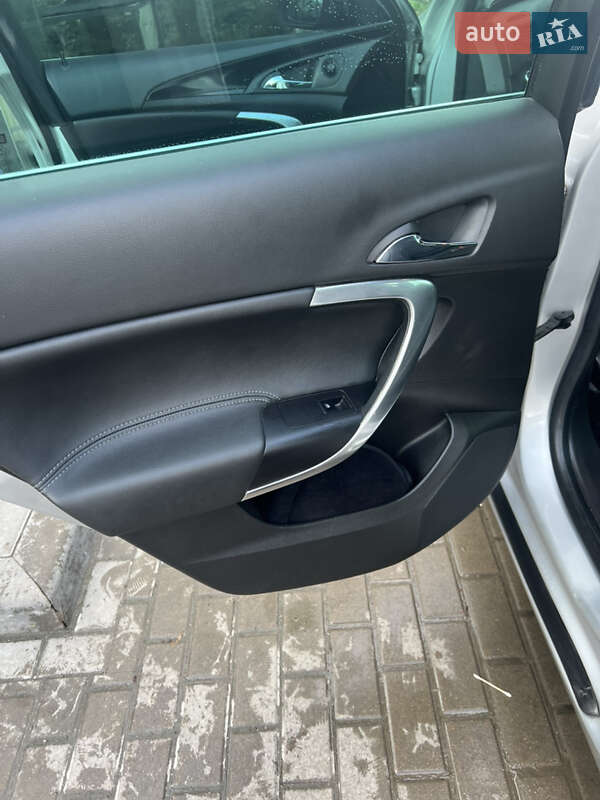 Универсал Opel Insignia 2010 в Золочеве фото 21 Универсал Opel Insignia 2010 в Золочеве
