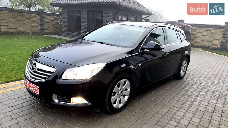 Універсал Opel Insignia 2010 в Луцьку