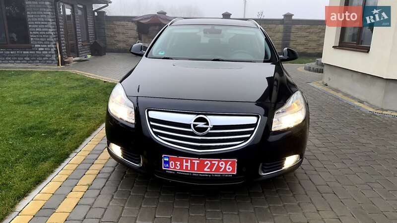 Універсал Opel Insignia 2010 в Луцьку