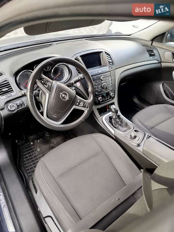 Универсал Opel Insignia 2011 в Ивано-Франковске