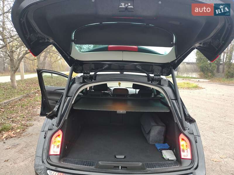 Універсал Opel Insignia 2010 в Шептицькому