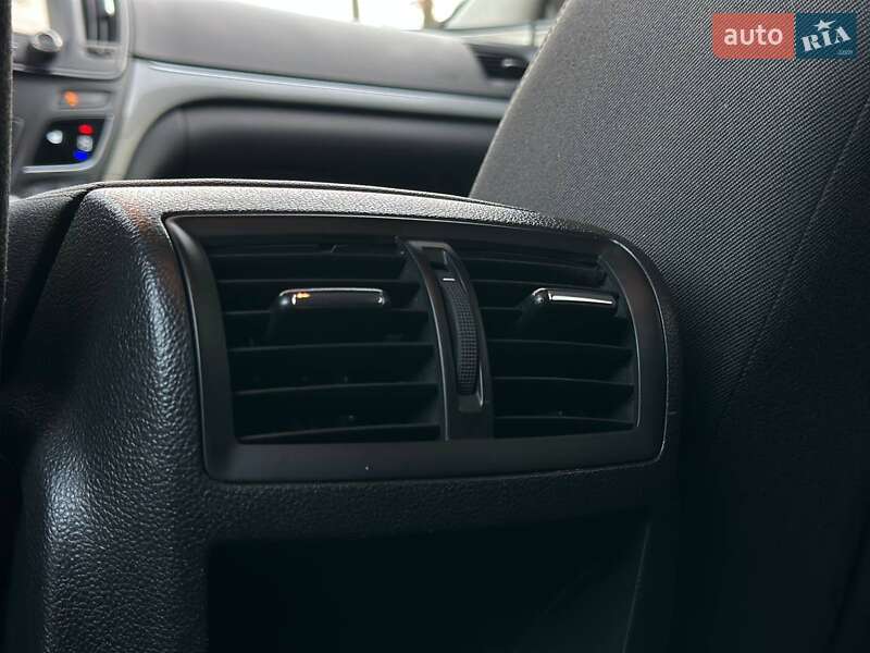 Универсал Opel Insignia 2016 в Киеве