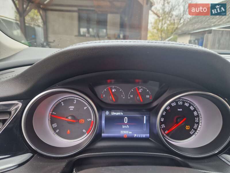 Универсал Opel Insignia 2018 в Ужгороде