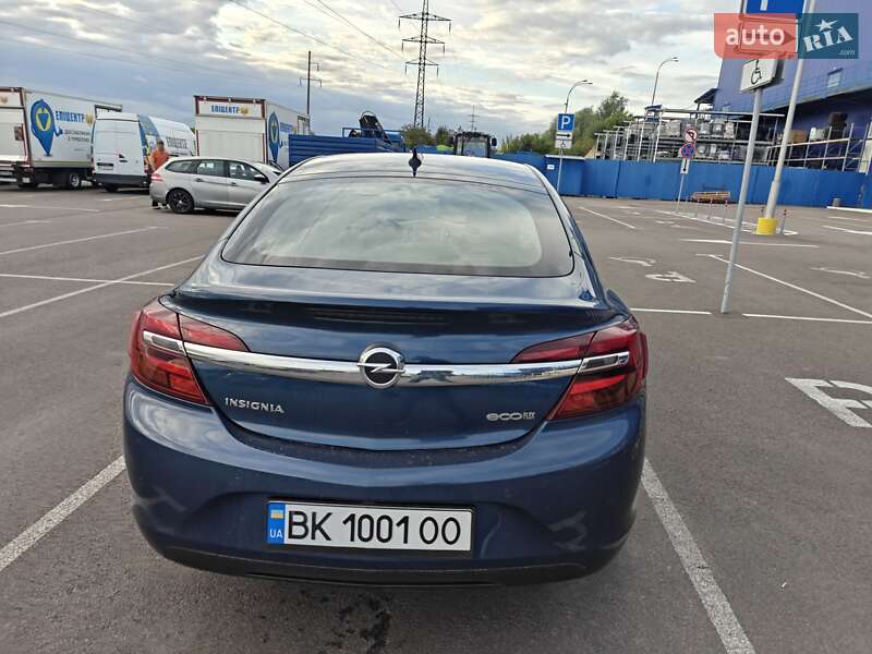 Лифтбек Opel Insignia 2015 в Ровно фото 11 Лифтбек Opel Insignia 2015 в Ровно