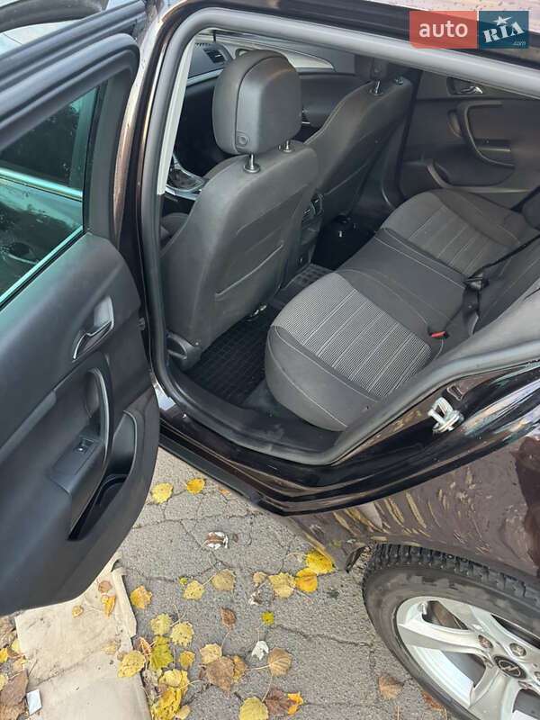 Универсал Opel Insignia 2014 в Кривом Роге