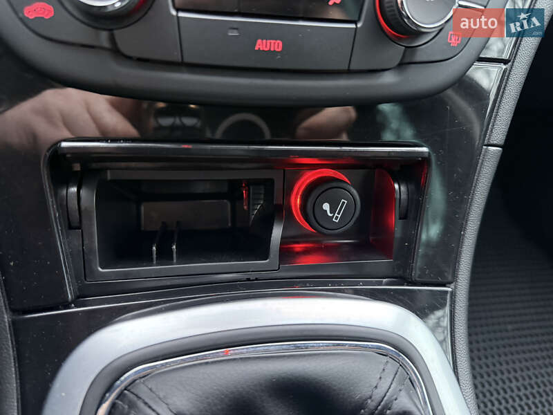 Універсал Opel Insignia 2010 в Борисполі