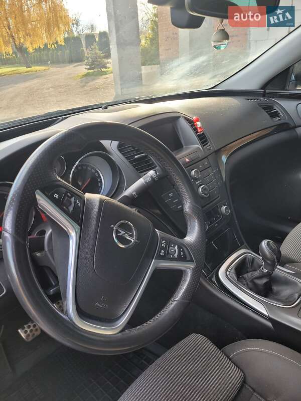 Универсал Opel Insignia 2010 в Хмельницком