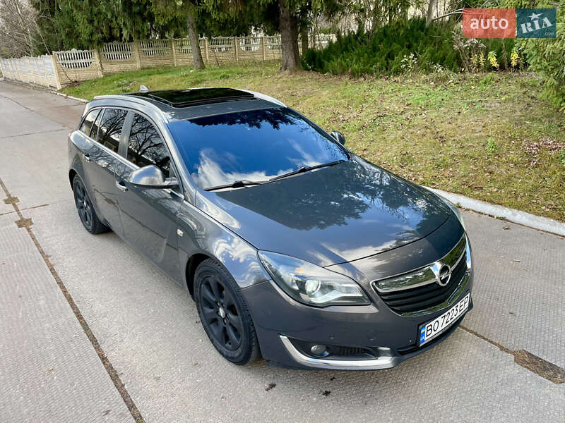 Универсал Opel Insignia 2015 в Остроге