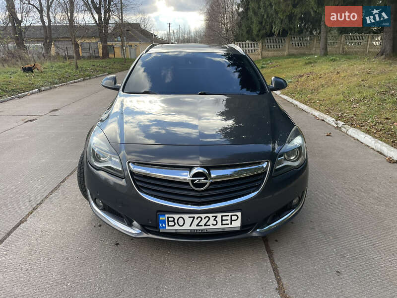 Универсал Opel Insignia 2015 в Остроге