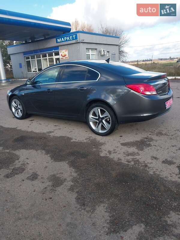 Лифтбек Opel Insignia 2009 в Владимире фото 17 Лифтбек Opel Insignia 2009 в Владимире