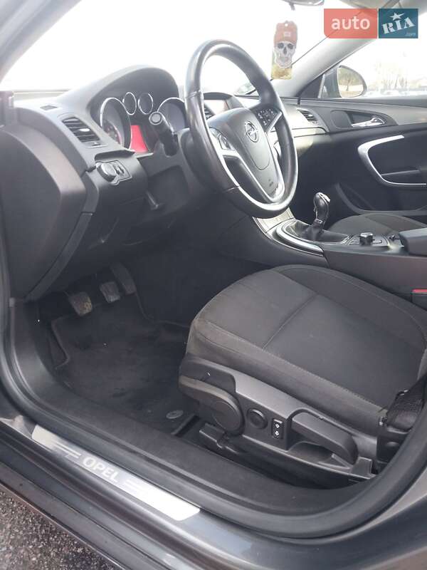 Лифтбек Opel Insignia 2009 в Владимире фото 22 Лифтбек Opel Insignia 2009 в Владимире