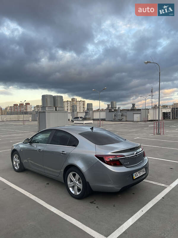 Седан Opel Insignia 2014 в Киеве фото 7 Седан Opel Insignia 2014 в Киеве