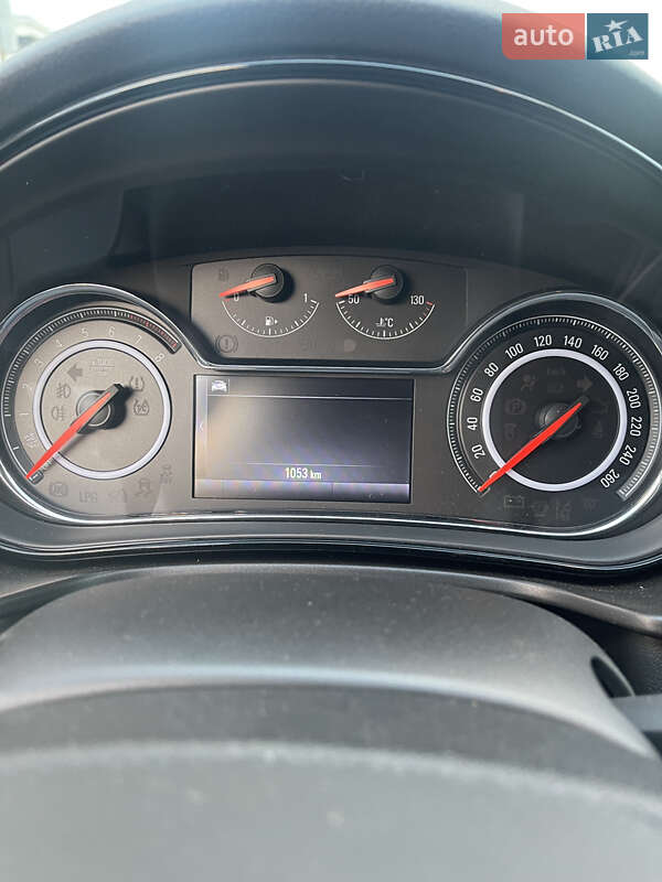 Седан Opel Insignia 2014 в Киеве фото 12 Седан Opel Insignia 2014 в Киеве