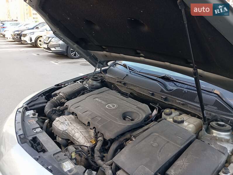 Лифтбек Opel Insignia 2015 в Киеве фото 9 Лифтбек Opel Insignia 2015 в Киеве