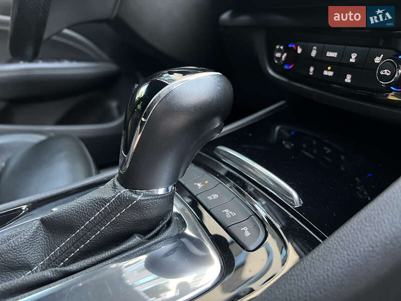 Универсал Opel Insignia 2018 в Киеве