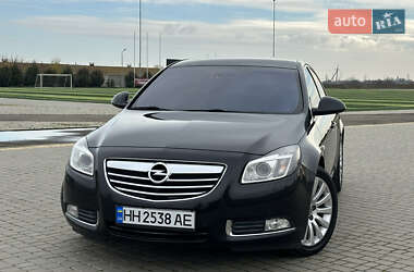 Седан Opel Insignia 2011 в Одесі