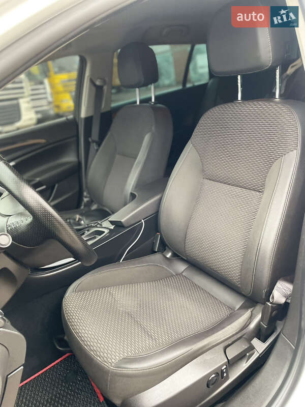 Универсал Opel Insignia 2016 в Черкассах