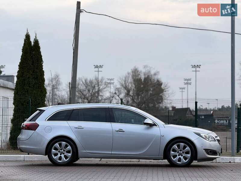 Универсал Opel Insignia 2016 в Киеве