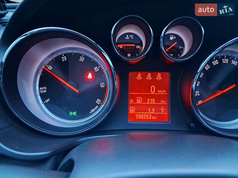 Седан Opel Insignia 2013 в Калуше