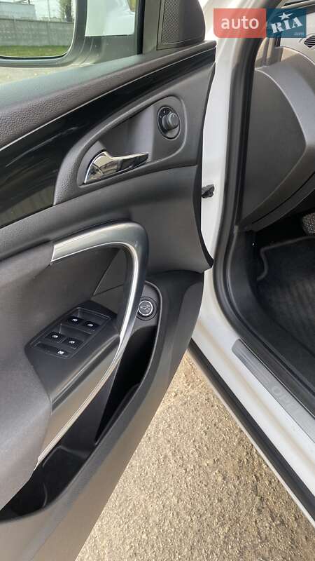 Универсал Opel Insignia 2012 в Киеве