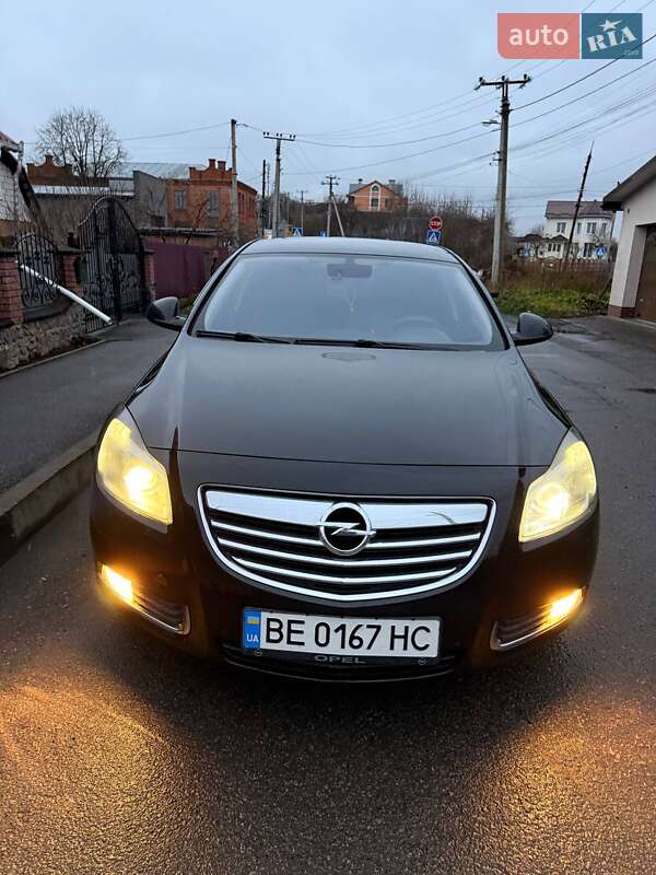 Седан Opel Insignia 2011 в Хмельницькому