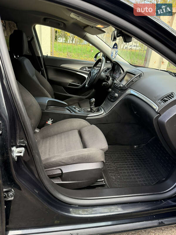 Универсал Opel Insignia 2014 в Черновцах