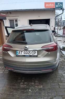 Універсал Opel Insignia 2016 в Івано-Франківську